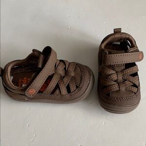 NWOT Stride Rite Brown Todder Sandel Size 4M